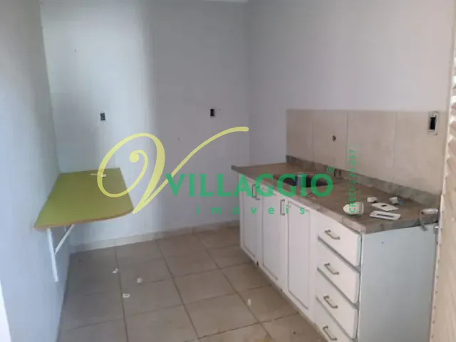 Casa com 500m² 3 quartos e 2 banheiros, para alugar, no bairro Parque Industrial em São José do Rio Preto