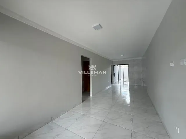 Casa 3 quartos e 2 banheiros, à venda, no bairro Conjunto Habitacional Requião em Maringá