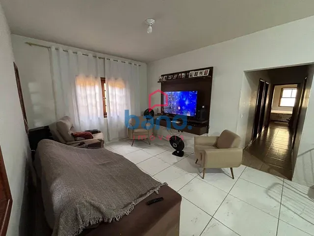 Casa 3 quartos e 2 banheiros, à venda, no bairro Parque Residencial São Marcos em Porto Feliz