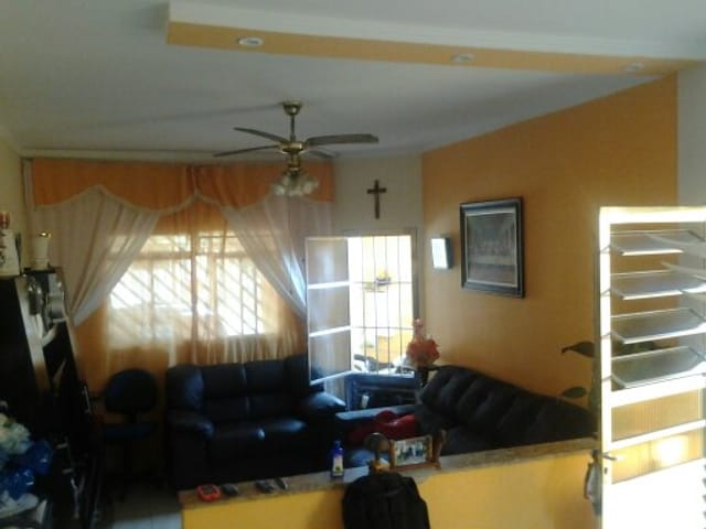 Foto do Casa - Excelente casa par venda ou permuta, com 156 metros, 3 dormitórios, 1 suíte -  Cidade Soberana, Guarulhos, SP | Imobiliária Compare