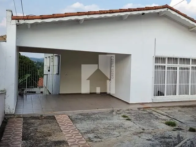 Casa com 500m² 3 quartos e 2 banheiros, à venda, no bairro Caxambu em Jundiaí