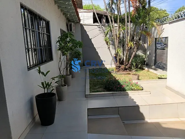 Casa com 294m² 4 quartos e 4 banheiros, à venda, no bairro Bandeirantes em Londrina