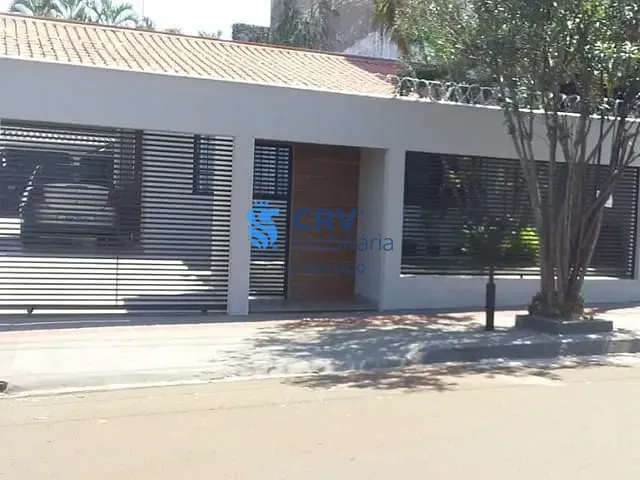 Casa com 294m² 4 quartos e 4 banheiros, à venda, no bairro Bandeirantes em Londrina