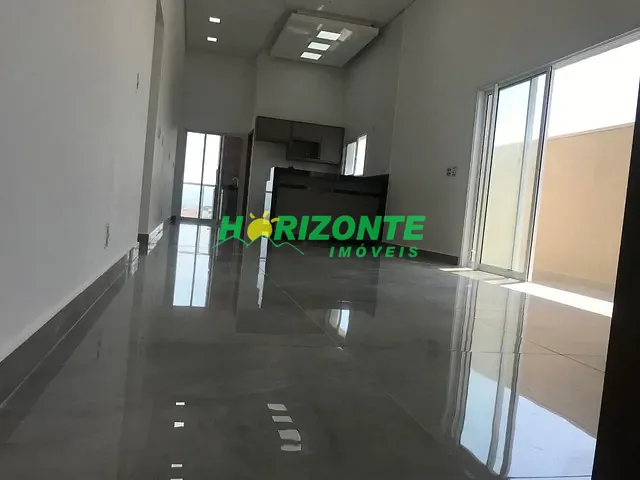 Casa com 250m² 3 quartos e 5 banheiros, à venda, no bairro Caçapava Velha em Caçapava
