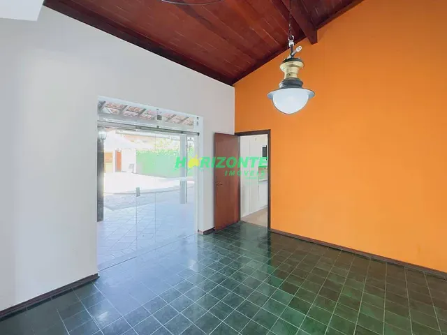 Casa com 580m² 4 quartos e 6 banheiros, à venda, no bairro Condomínio Bosque Imperial em São José dos Campos