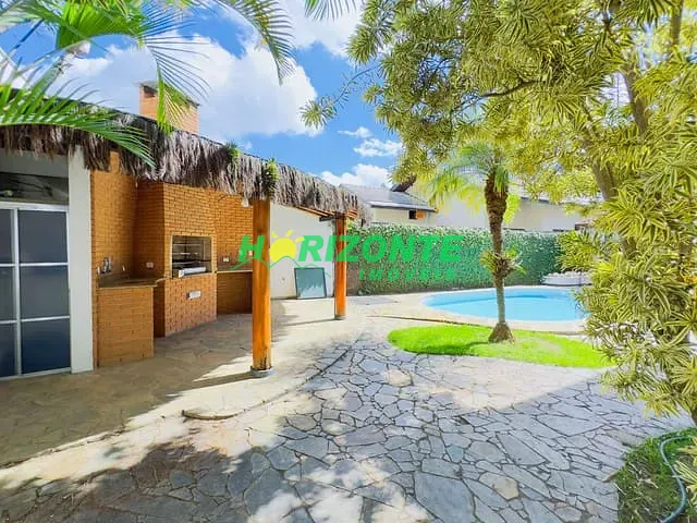 Casa com 580m² 4 quartos e 6 banheiros, à venda, no bairro Condomínio Bosque Imperial em São José dos Campos