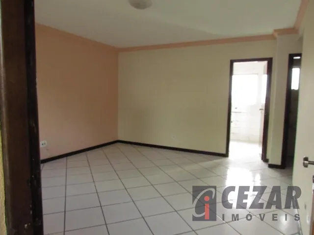 Casa 3 quartos e 2 banheiros, à venda, no bairro Bairro Alto em Curitiba