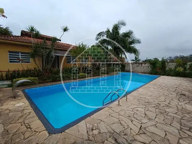 Casa com 890m² 3 quartos e 4 banheiros, à venda, no bairro Loteamento Chacara Parque Oriente em Embu-Guaçu