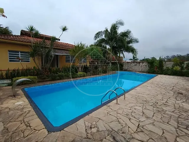 Casa com 890m² 3 quartos e 4 banheiros, à venda, no bairro Loteamento Chacara Parque Oriente em Embu-Guaçu