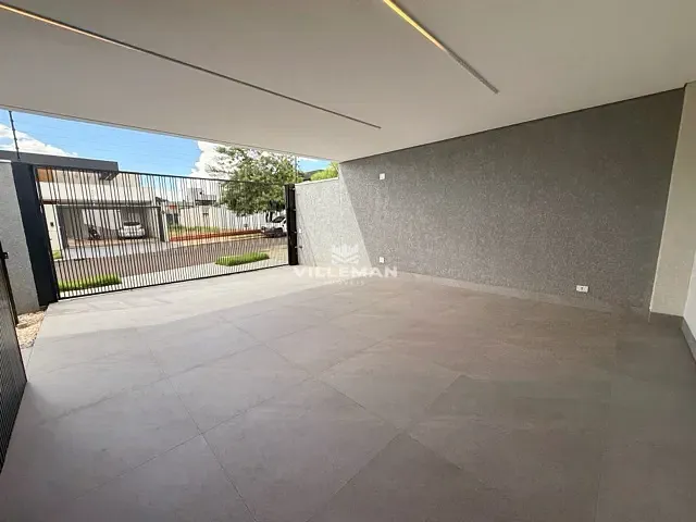 Casa com 300m² 3 quartos e 4 banheiros, à venda, no bairro Jardim Munique em Maringá