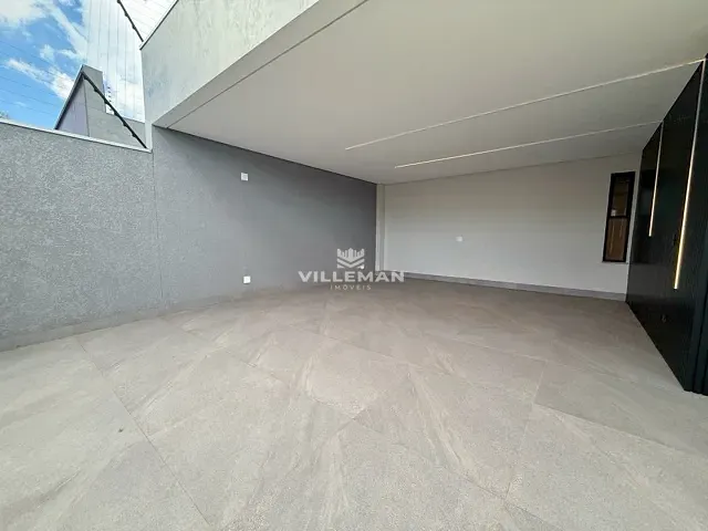 Casa com 300m² 3 quartos e 4 banheiros, à venda, no bairro Jardim Munique em Maringá