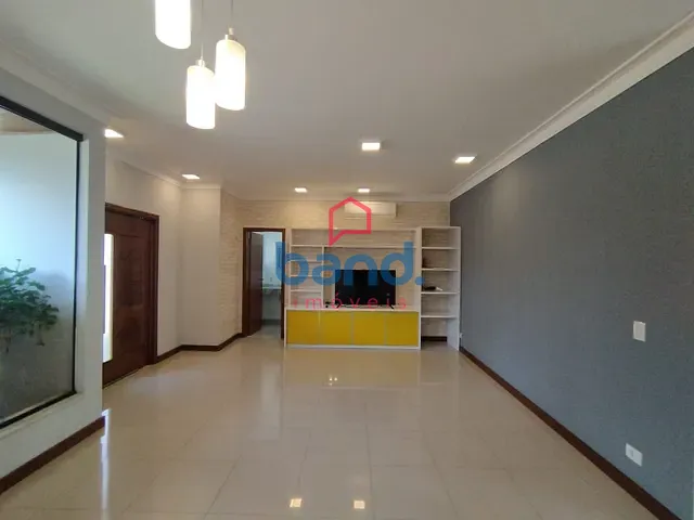 Casa 3 quartos e 5 banheiros, para alugar, no bairro Rafael Alcala em Porto Feliz