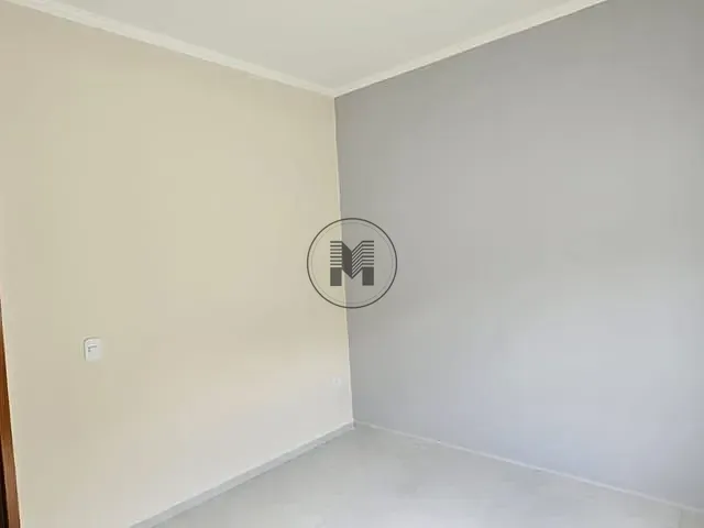 Casa 2 quartos e 1 banheiro, à venda, no bairro São Dimas em Guaratinguetá