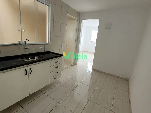 Casa 2 quartos e 1 banheiro, para alugar, no bairro Jardim Pinheirinho em Itaquaquecetuba