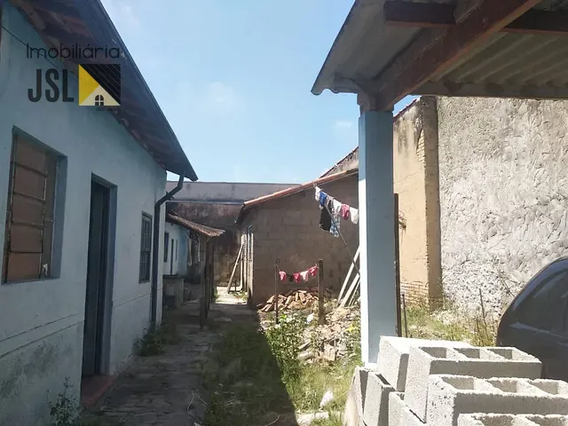 Casa com 198m² 4 quartos e 1 banheiro, à venda, no bairro Vila Santos em Caçapava