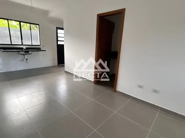 Casa com 76m² 2 quartos e 2 banheiros, à venda, no bairro Massaguaçu  em Caraguatatuba
