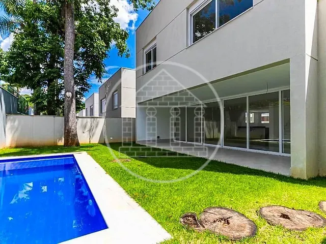 Casa com 525m², à venda, no bairro Chácara Santo Antônio em São Paulo