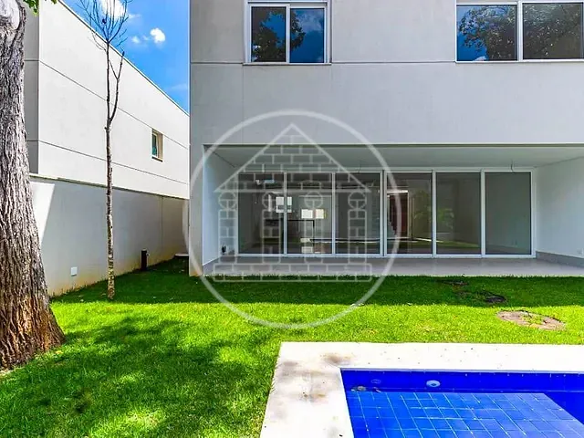 Casa com 525m², à venda, no bairro Chácara Santo Antônio em São Paulo