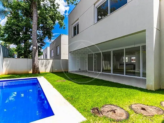 Casa com 525m², à venda, no bairro Chácara Santo Antônio em São Paulo