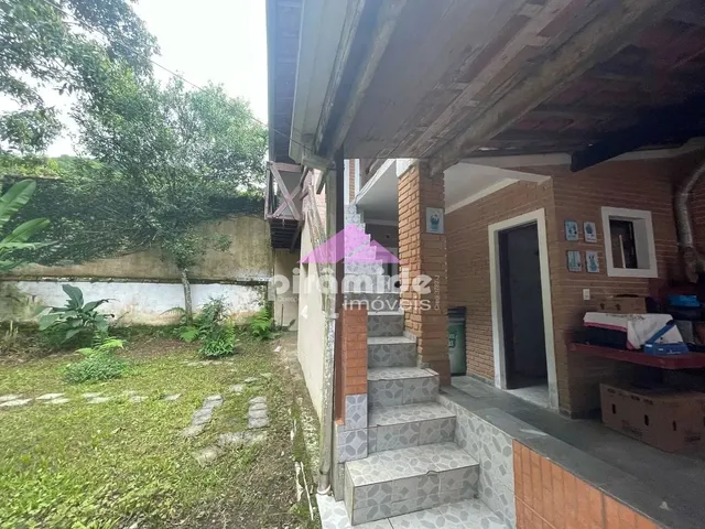 Casa com 360m² 4 quartos e 3 banheiros, à venda, no bairro Park Imperial em Caraguatatuba