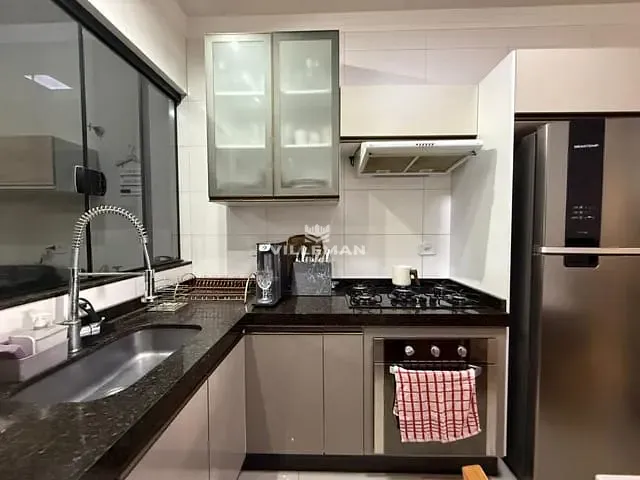 Casa 3 quartos e 2 banheiros, para alugar, no bairro Residencial Ícaro em Maringá
