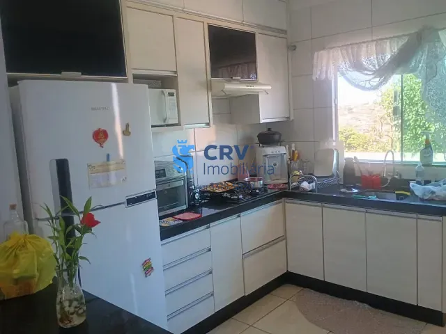 Casa com 180m² 2 quartos e 2 banheiros, à venda ou para alugar, no bairro Sabará III em Londrina