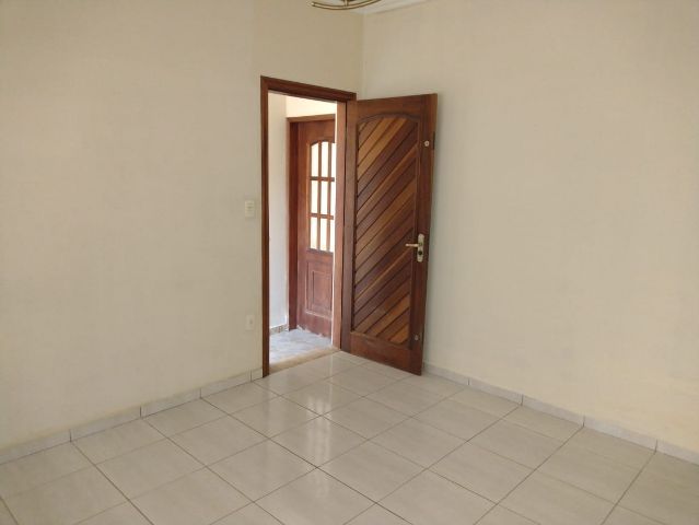 Casa com 125m² 2 quartos e 1 banheiro, à venda, no bairro Loteamento Residencial Andrade em Pindamonhangaba