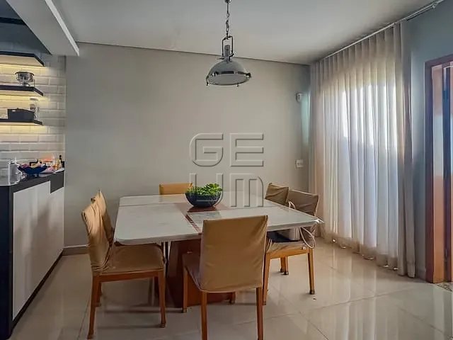 Casa com 160m² 3 quartos e 4 banheiros, à venda, no bairro Jardim Central Park em Londrina