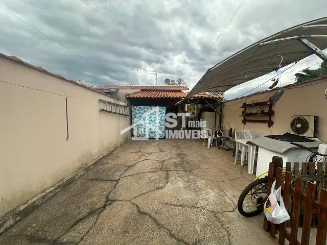 Casa 2 quartos e 1 banheiro, à venda, no bairro Jardim Rio Negro em Andradas