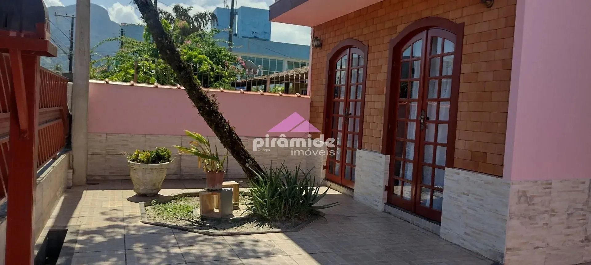 Casa, 3 quartos, 336 m² - Foto 2