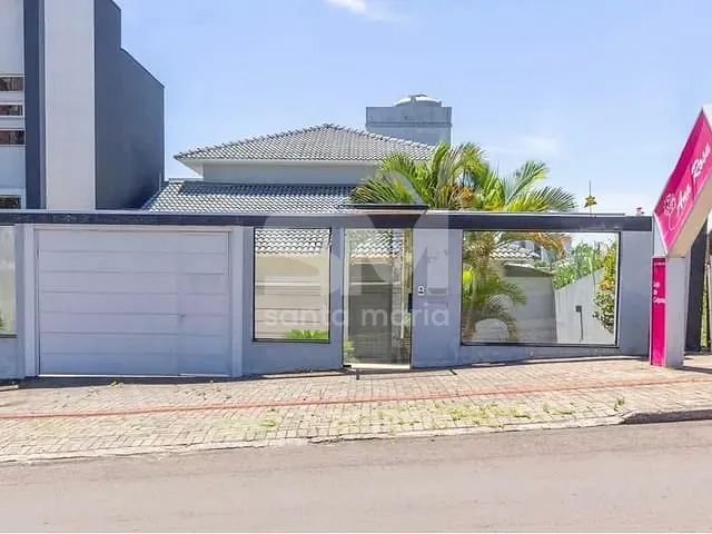 Casa com 498m² 3 quartos e 3 banheiros, à venda, no bairro Universitário em Chapecó