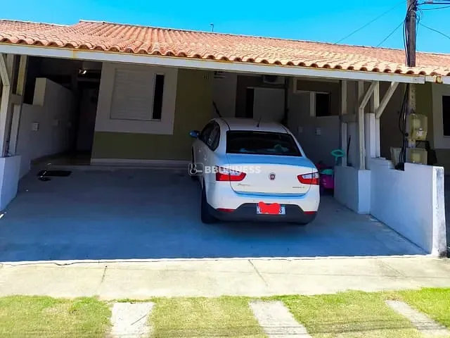 Casa com 140m² 4 quartos e 2 banheiros, à venda, no bairro Parque Santa Clara em Campos dos Goytacazes