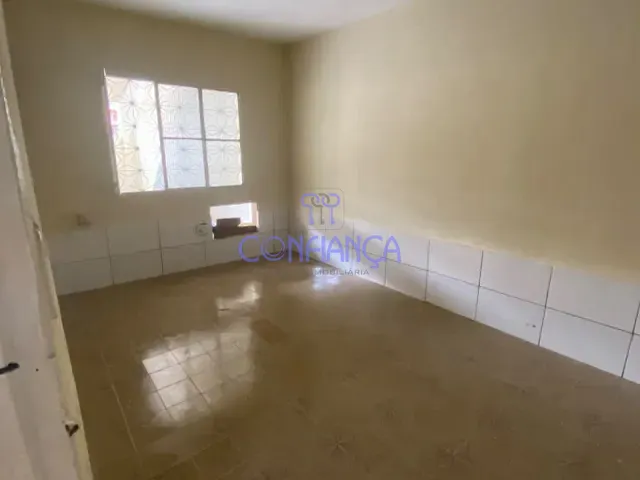 Casa 3 quartos e 1 banheiro, para alugar, no bairro Paciência em Rio de Janeiro