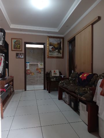 Casa com 125m² 2 quartos e 1 banheiro, à venda, no bairro Parque São Domingos  em Pindamonhangaba