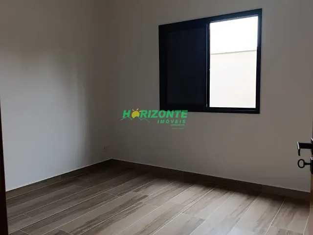 Casa com 300m² 3 quartos e 3 banheiros, à venda, no bairro Bairro do Grama em Caçapava