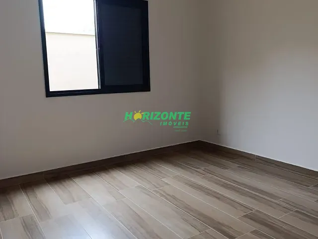 Casa com 300m² 3 quartos e 3 banheiros, à venda, no bairro Bairro do Grama em Caçapava