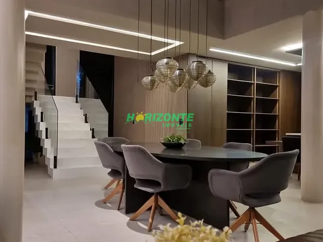 Casa 4 quartos e 6 banheiros, à venda, no bairro Condomínio Residencial Colinas do Paratehy em São José dos Campos
