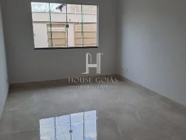 Casa com 180m² 3 quartos e 1 banheiro, à venda, no bairro Jardim Luz em Aparecida de Goiânia