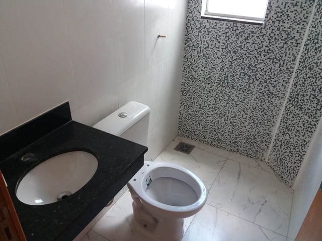 Casa com 175m² 3 quartos e 2 banheiros, à venda, no bairro Parque Xangri-Lá em Contagem