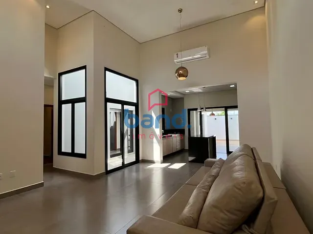 Casa com 172m² 3 quartos e 3 banheiros, à venda, no bairro Portal Vale do Sol em Porto Feliz