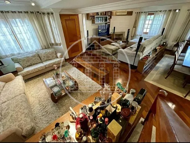 Casa com 450m² 4 quartos e 1 banheiro, à venda, no bairro Brooklin Novo em São Paulo