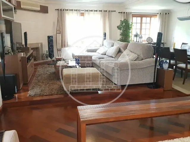 Casa com 450m² 4 quartos e 1 banheiro, à venda, no bairro Brooklin Novo em São Paulo
