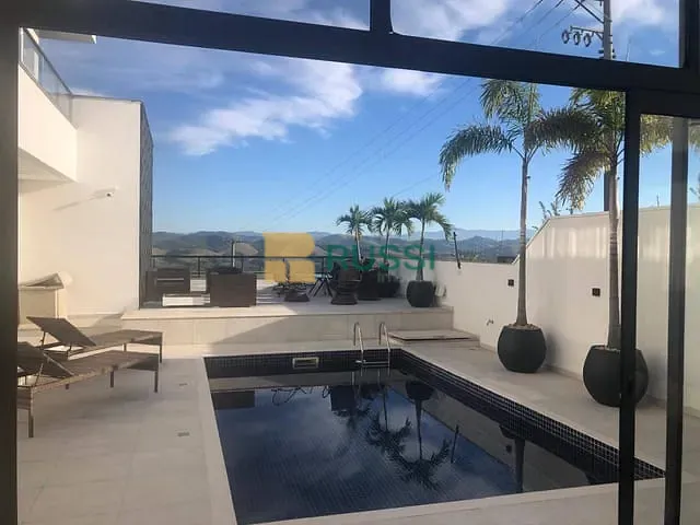 Casa 3 quartos e 4 banheiros, à venda, no bairro Condomínio Residencial Jaguary em São José dos Campos