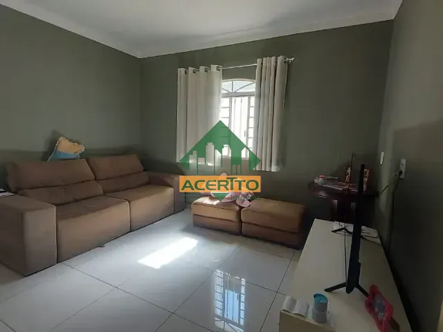 Casa com 300m² 3 quartos e 3 banheiros, à venda, no bairro Dona Amélia em Araçatuba