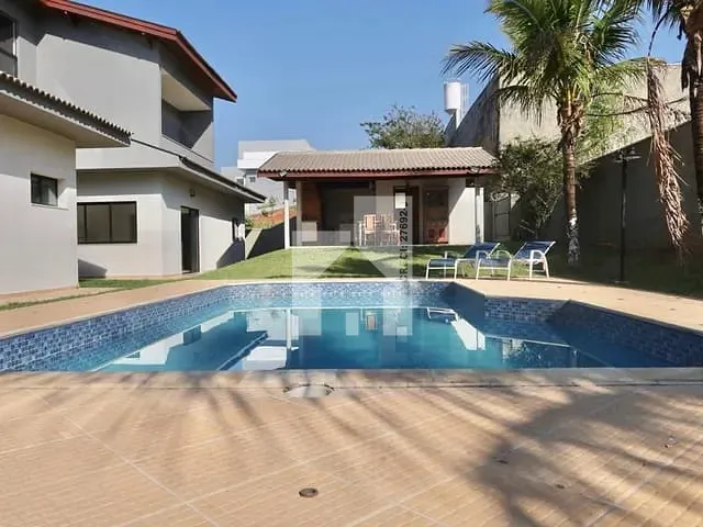 Casa com 1000m² 4 quartos e 5 banheiros, à venda, no bairro Loteamento Portal da Colina em Jundiaí