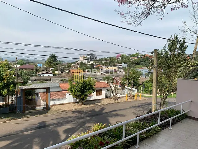 Casa com 360m² 4 quartos e 4 banheiros, à venda, no bairro Centro em Campo Bom