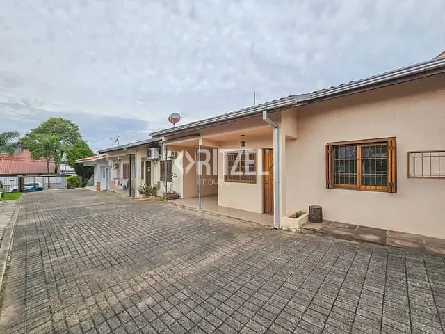 Casa 2 quartos e 1 banheiro, à venda, no bairro Hamburgo Velho em Novo Hamburgo
