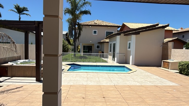 Casa 5 quartos e 2 banheiros, à venda, no bairro Parque Jóquei Club em Campos dos Goytacazes