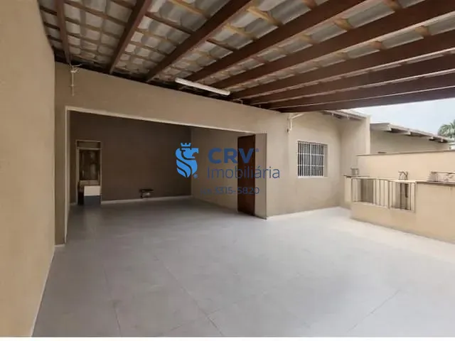 Casa com 214m² 3 quartos e 3 banheiros, à venda, no bairro Coliseu em Londrina