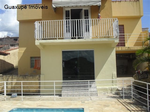 Foto do Casa - Casa c/ : 2 dormitórios, 2 banheiros, sala de TV, sala de estar, sala de jantar, copa, cozinha, despensa, área deserviço, lavanderia, quintal c/ piscina, churrasqueira, edícula, garagem . ( portão eletrônico ). | Guaxupé Imóveis Ltda